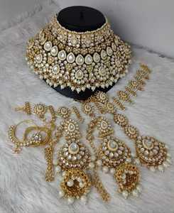 Conjunto de collar de joyería nupcial completo antiguo de diseñador tradicional indio y de moda con Maang <span class=keywords><strong>Tikka</strong></span> para niñas y mujeres - Product Image 3