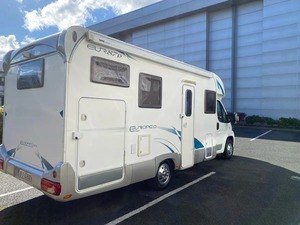 Autocaravana de Lujo Rimor Europeo 87P de Perfil Bajo, Modelo 2009, con Garaje XL, para Familias, en Venta - Product Image 6