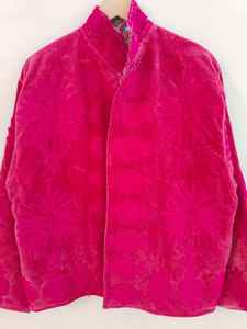 Chaqueta Suzani de Terciopelo Rosa, Abrigo de Invierno Bordado, Chaqueta Bordada Suzani, Abrigo Artesanal Bohemio - Product Image 3