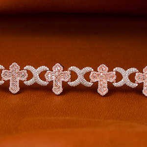 กำไลมอยส์ซาไนต์เงินสเตอร์ลิง925กลมและบาแกตต์ตัดเครื่องประดับที่ได้รับแรงบันดาลใจจากคริสเตียนเหนือกาลเวลาสำหรับสวมใส่ทุกวัน - Product Image 1