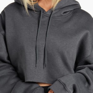 เสื้อฮู้ดครอปท็อปผู้หญิง ผ้าฝ้าย 100% ระบายอากาศ แห้งเร็ว โลโก้ด้านหน้าปรับแต่งได้ - Product Image 2