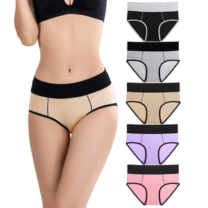 กางเกงในเอวสูงสำหรับผู้หญิง รุ่นโมเดิร์นลิฟท์ เนื้อผ้านุ่ม ยืดหยุ่น ระบายอากาศได้ดี รองรับอย่างอ่อนโยน ปกปิดเต็มที่ ใส่ได้ทุกวัน เรียบเนียน - Product Image 1