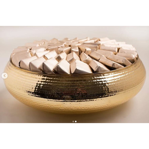 Lujosas celebraciones y ocasiones especiales Cuenco de chocolate decorativo de la mejor calidad Cuenco de metal plateado hecho a mano Soporte para postres - Product Image 2