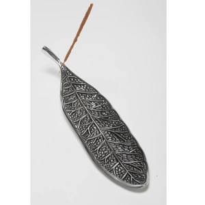 Quemador de Incienso de Lujo para Decoración del Hogar, Diseño de Hojas de Aluminio con Acabado Antiguo, Porta Incienso de Metal - Product Image 6