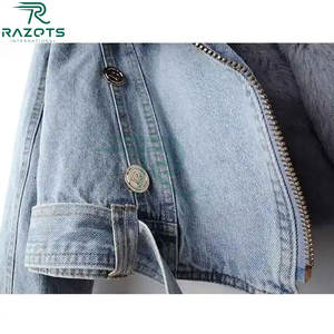 แจ็กเก็ตยีนส์สไตล์ลำลองแบบพรีเมียมพร้อมโลโก้ที่กำหนดเองและเสื้อแจ็กเก็ตยีนส์คุณภาพสูงสำหรับผู้หญิงพร้อมขนเฟอร์ - Product Image 3