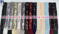 Tissu à paillettes argentées lourd de 400 g/m² YX1301, très populaire, avec des paillettes 3D en forme de rose, 5+9+12+18 mm, pour robe