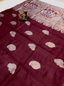 Collection de vêtements ethniques indiens aux couleurs étonnantes Blouse sarie en soie Banarasi douce avec tissage Zari fabricant de travaux d'Inde - Product Image 5