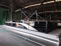 Perahu Ponton Mewah Aluminium 24ft 7.3m dengan BBQ, Speaker Stereo, Mesin Luar untuk Olahraga, Rekreasi, Memancing, Hiburan