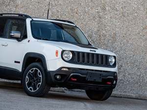 Jeep Renegade Latitude Plus 2015 Usado en Buen Estado, Sin Accidentes, Volante a la Izquierda/Derecha - Product Image 6