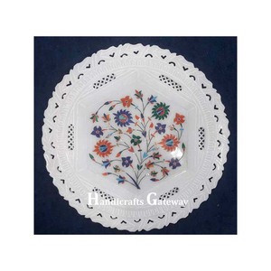 Meilleure plaque d'incrustation de marbre blanc indien nouvelle forme ronde de conception de fleur pour le but de décoration à la maison en quantité en vrac - Product Image 1