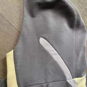 เสื้อสเวตเชิ้ตโอเวอร์ไซส์ทรงหลวมมีฮู้ดสไตล์สตรีทสั่งแบบธรรมดา - Product Image 6