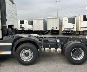 LISTO PARA ENVIAR, SUV 2022 con Volante a la Izquierda, Tracción en las Cuatro Ruedas, Euro VI, Turbo, Caja de Cambios Automática, 5 Puertas, Asientos de Cuero, Portaequipajes de Aluminio, Neumáticos R19 - Product Image 3