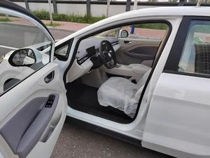 Edición 2024, Vehículo Eléctrico de 5 Plazas, Tracción Trasera, 363L, IP6, 9K, Sin Accidentes, Listo para Enviar - Product Image 4