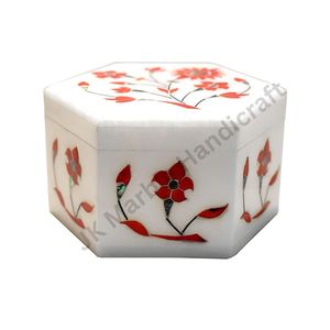 Boîte à bijoux décorative vintage en marbre et bois Élégance naturelle pour vos trésors Boîte à incrustation en marbre faite à la main à vendre - Product Image 3