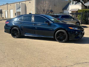 Toyota Camry SE 2020 d'occasion en excellent état - Product Image 4