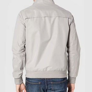 Chaqueta Softshell Premium Personalizada para Hombre, Diseño con Capucha y Cuello Alto, Transpirable, Ligera, Ecológica, Superventas - Product Image 3