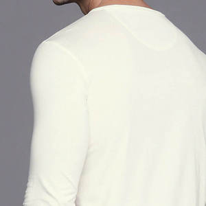 T-shirt à manches longues pour homme, col rond, polyester, coupe classique, couleur unie, respirant, anti-rétrécissement, tricoté, style streetwear, 220g - Product Image 4
