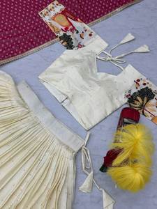 ชุดแต่งงานผ้าไหมโดลา ประดับด้วยงานปักฟอยล์และลายพิมพ์มิลล์  เลเฮนกา โชลี  ช้อปปิ้งออนไลน์ในอินเดีย ราคาถูกที่สุด ผู้ส่งออกแฟชั่นสตรี - Product Image 5