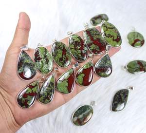 จี้พลอยบลัดสโตนจากมังกรธรรมชาติอัญมณีขัดเงาเรียบแบบฝาจี้ - Product Image 1