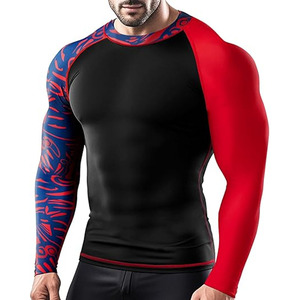 El protector de compresión con estampado gráfico para hombres ofrece protección UV, Mangas de contraste elegantes, comodidad de rendimiento. - Product Image 1