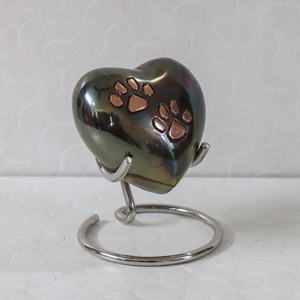 Urnas de latón de alta calidad para cenizas, urnas de cremación de corazón grabadas para mascotas, urnas de cremación para cenizas de mascotas, corazón de latón marrón hecho a mano, urna para mascotas - Product Image 1