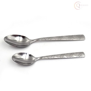 Juego de Cubiertos de Acero Inoxidable Moderno y Ecológico de Primera Calidad para Comedor, Cocina y Fiestas |   Cubiertos Duraderos - Product Image 4