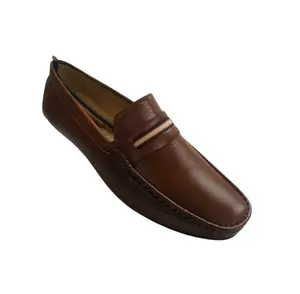 Diferentes diseños de lujo Formal hombres cuero genuino vestido mocasines zapatos mocasines cuero moda estilo británico cuero