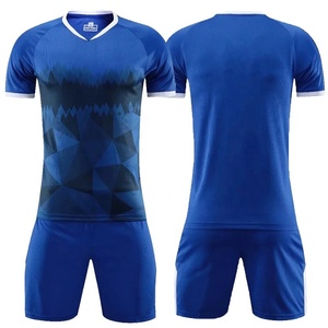 Ensemble de maillots de football personnalisés pour hommes Nouvel uniforme sublimé pour tenue de club de football personnalisée - Product Image 4