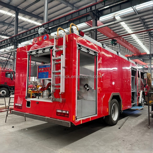 Camion de pompiers avec échelle aérienne 4x2, réservoir d'eau et de mousse, pour la lutte contre les incendies et le sauvetage en immeubles de grande hauteur - Product Image 4