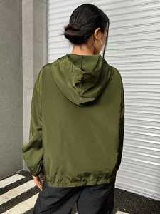 Chaqueta cortavientos para mujer de la mejor calidad, forro de nailon personalizable, producto terminado hecho en Pakistán - Product Image 3