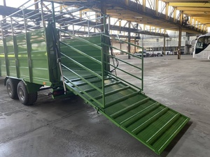 Remorque agricole robuste de 10 tonnes, verte, avec système hydraulique, pour le transport de bétail, moutons et chevaux. - Product Image 2