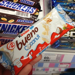 Barra de Chocolate con Coco Estilo Kinder Bueno, Delicioso Dulce Relleno de Crema de Avellanas, Caja de Regalo, Empaque a Granel para la Venta - Product Image 1