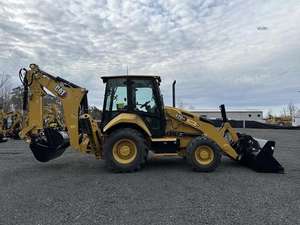 Chargeuse-pelleteuse Caterpillar 424F d'occasion avec moteur, boîte de vitesses et pompe - Excellent état - À vendre - Product Image 2