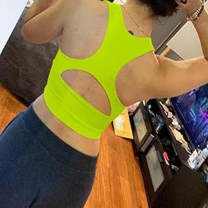 Porter des débardeurs en tissu respirant Gym Femme Débardeur Stringer Running Débardeur respirant pour les femmes fabriqué par Dressports - Product Image 6