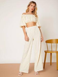 ชุดเสื้อกางเกงแต่งระบายเปิดไหล่แนววินเทจสีพื้นชุดครอปแต่งระบายทรงครอปแต่งตะเข็บแนววินเทจ - Product Image 4