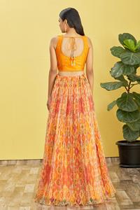 Entièrement cousu prêt à porter Lehenga Choli tenue de mariée et de fête indienne avec Dupatta brodé - Product Image 4