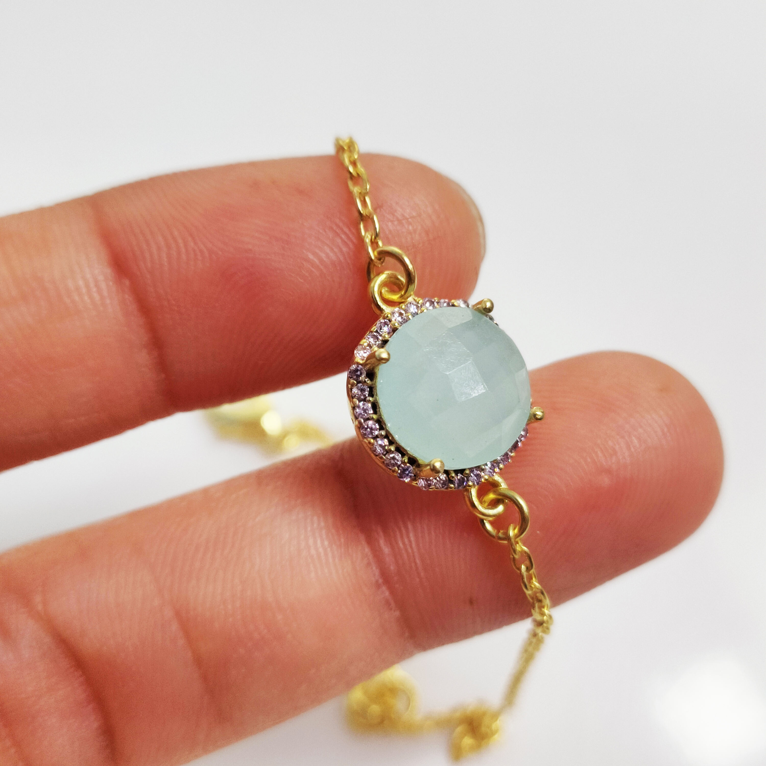 เช่นเดียวกับรูปภาพ