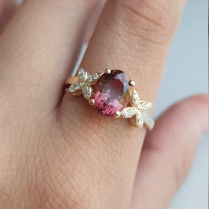 แหวนทองคำแท้ 14K ประดับเพชรและทัวร์มาลีนสีชมพูธรรมชาติ ดีไซน์ดอกไม้ 2026 สำหรับงานแต่งงาน งานหมั้น หรืองานเลี้ยง  แบบยูนิเซ็กซ์ - Product Image 1