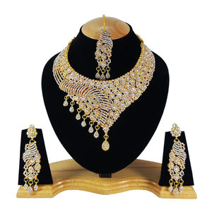 Vintage Style Crystal Rhinestone Imitation Pearl Flower Alloy White Wedding Jewelry Set Necklace Earrings Headpiece Gold Plated - Product Image 1