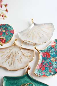 Attractive Resin <b>Decorative</b> Serving Tray for Home <b>Kitchen</b> Dining Table High on Demand Bulk Supplies for Food Occasions - Product Image 3