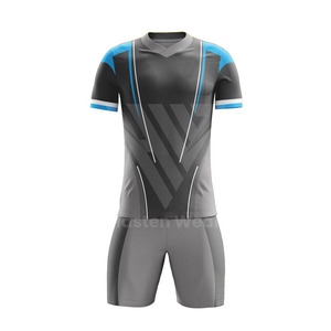 Tenue de football d'équipe fabriquée en usine, uniforme de football de haute qualité 100% polyester, séchage rapide, respirant, manches courtes - Product Image 2