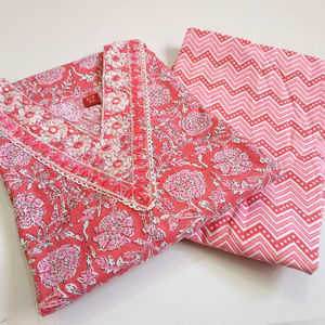 ชุดคุร์ตะผ้าฝ้ายออร์แกนิคแท้ ทออย่างดี น่ารัก สไตล์ลำลอง ทรงตรง ตัดข้าง (แขน 3/4) พร้อมกางเกง (เอวยางยืด ปักลาย คอเสื้อปักลาย ซักได้) - Product Image 1