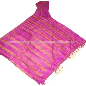 Mode hivernale à la mode Ponchos/vestes imprimés à rayures en laine acrylique de qualité supérieure en gros d'Inde