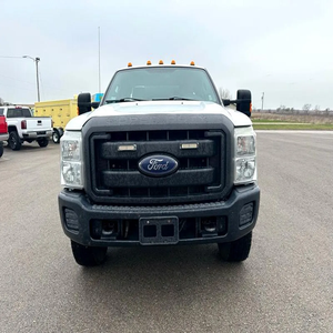 CAMION À BOÎTE UTILITAIRE F-350 LHD/RHD 2016 D'OCCASION F0RD - Product Image 1