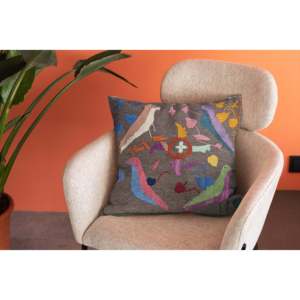 Funda de Cojín Bordada a Mano Suzani de 45 x 45 cm, Elegante Accesorio para Almohada - Product Image 5