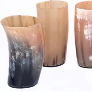 Vaso de chupito de cuerno pulido ecológico más vendido, artesanías náuticas sostenibles para consumidores conscientes a la venta, un símbolo de amor - Product Image 1