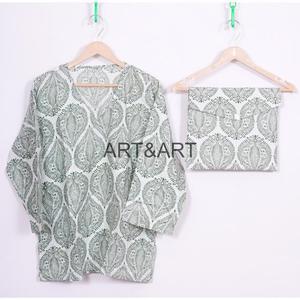Ensemble de pyjama décontracté en coton pour femmes indiennes, imprimé floral fait à la main, avec fermeture à boutons, séchage rapide et doux pour la peau, chemise d'été - Product Image 1