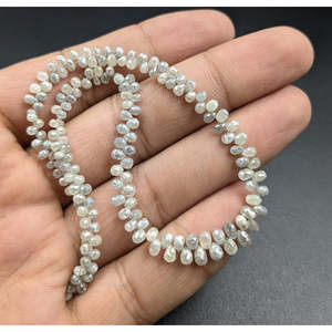 Perle de diamant naturel facetté blanc Briolette 2,4-4 mm pour la fabrication de bijoux, diamants en vrac - Product Image 3