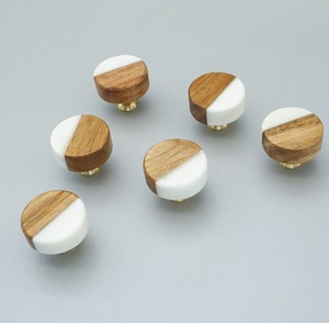 Bouton de porte en marbre blanc et incrustation de bois Poignée de porte de placard en pierre solide-Accessoire de maison de luxe-par Unique Craft India - Product Image 3