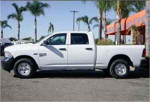 Voitures à vendre RHD/LHD 2019 RAMn-Pickup 1500 Classic 4x4 Tradesman - Product Image 3